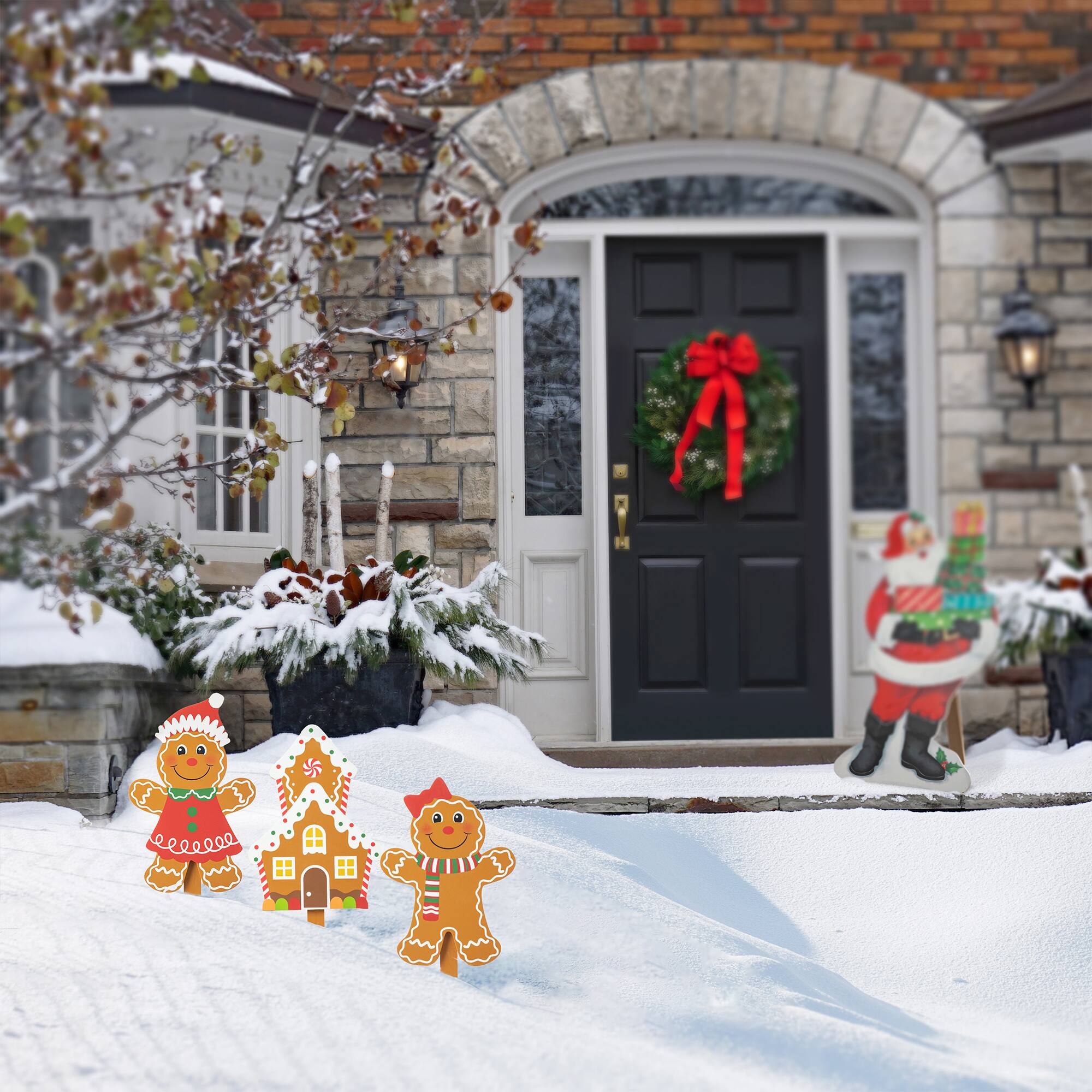 Glitzhome® Wooden Gingerbread Man Yard Stake Set
